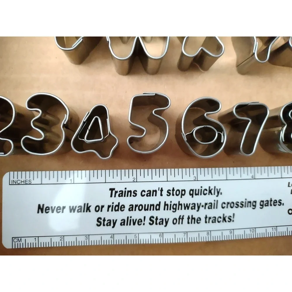Multiple Cookie Cutters‎ Lot#4 Alphabet Numbers Shapes Leaves Animals Baking